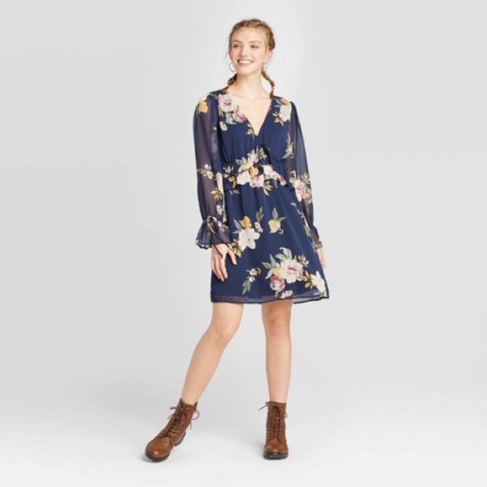 NWT Floral Long Sleeve Ruffle Dress